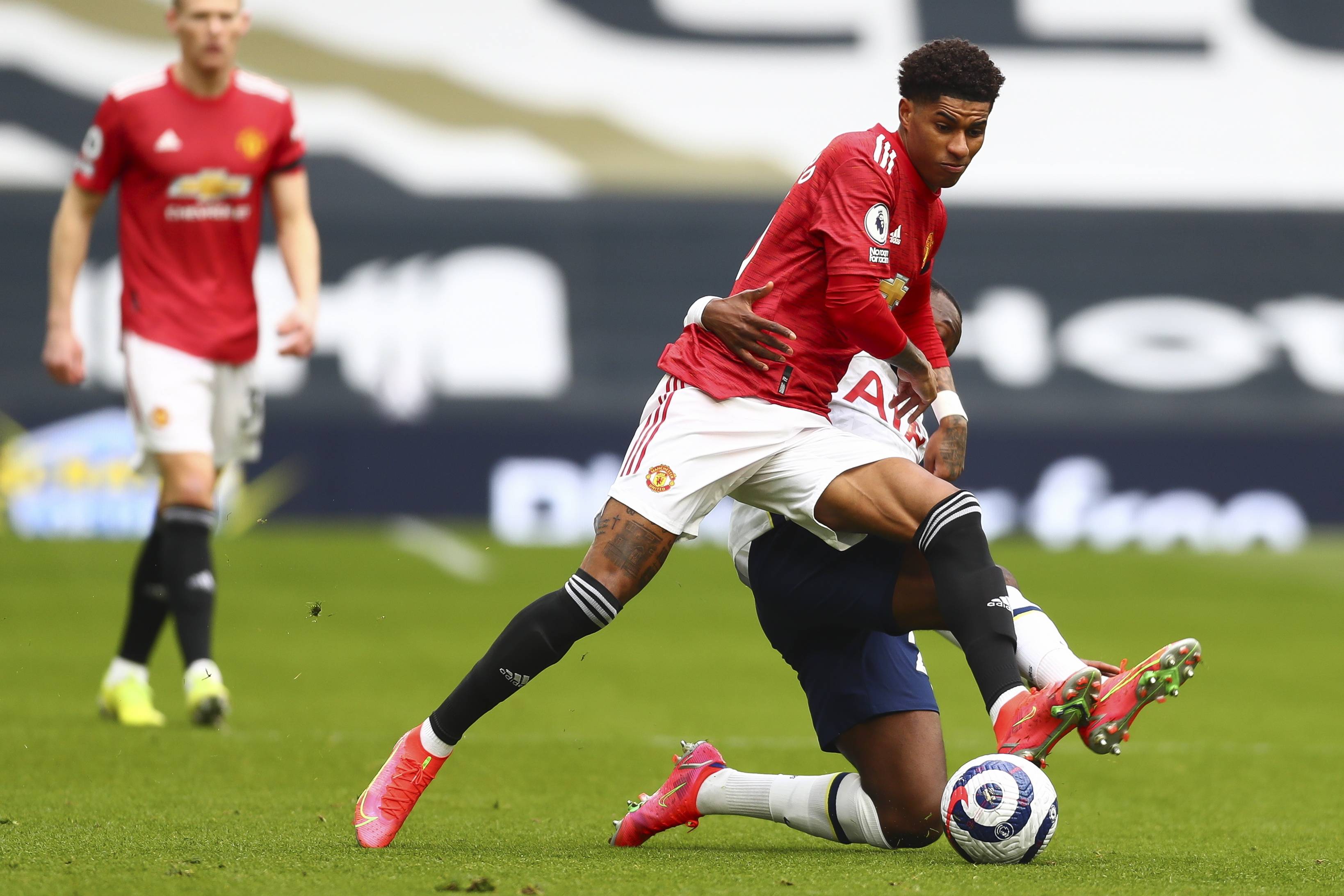 但他在进球 但他在进球